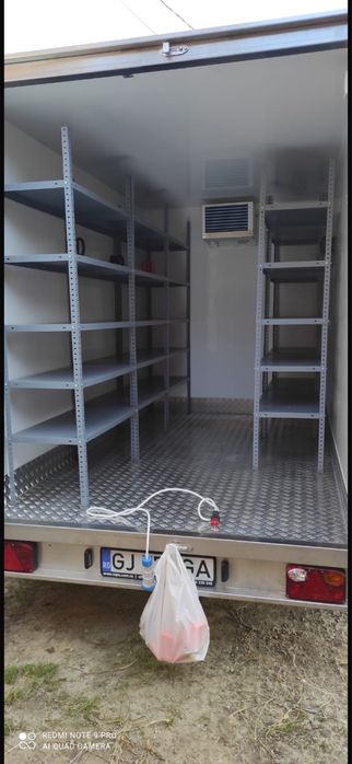 Inchiriez remorca frigorifica si dozator de bere.