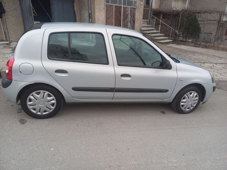 Reno Clio       .