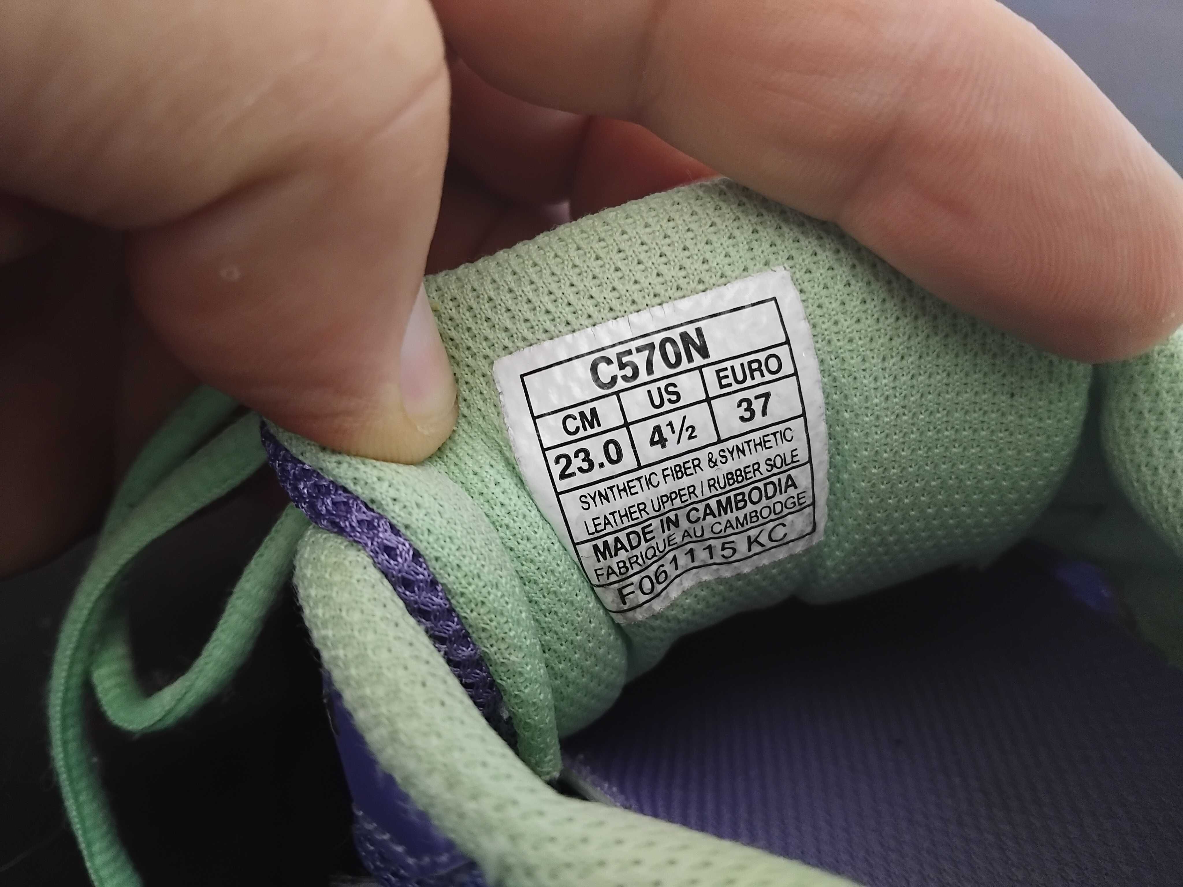 Дамски маратонки ASICS 36