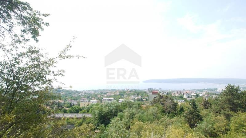 Ексклузивен поземлен имот за продажба, с морска панорама, в местност А
