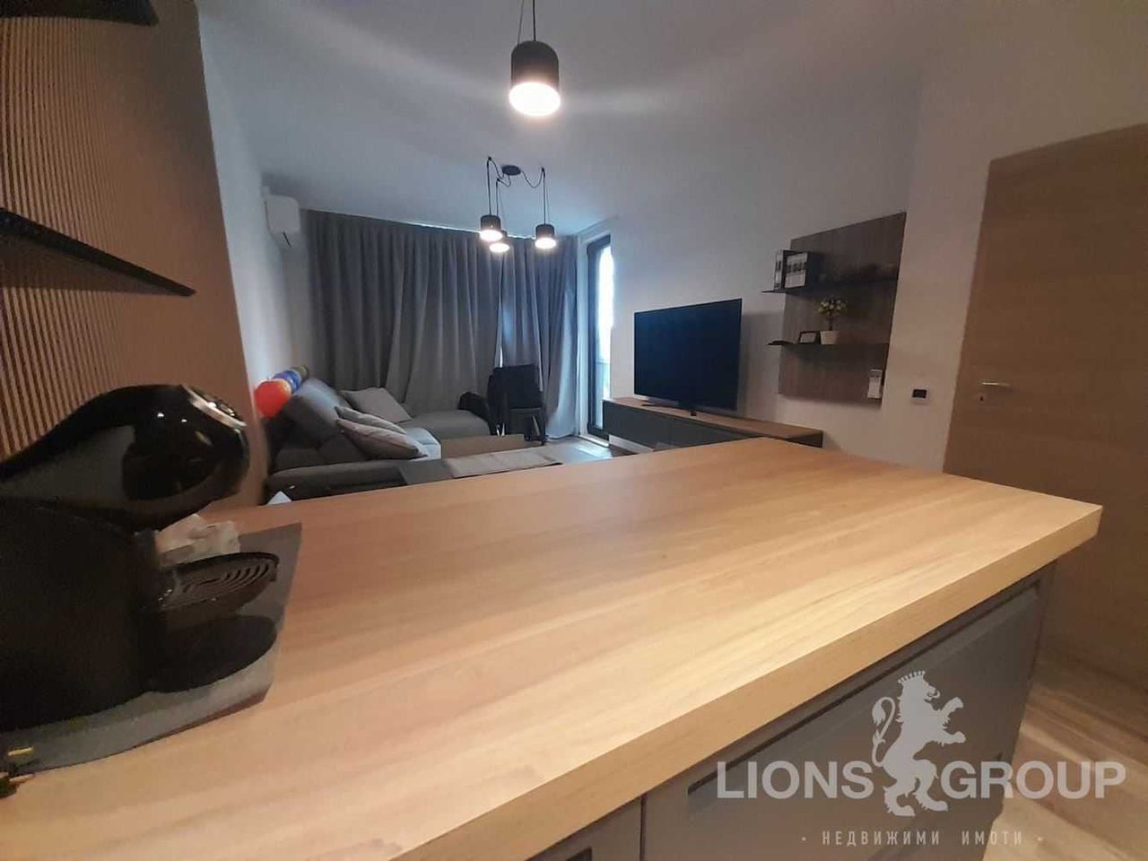 Продава се Двустаен апартамент в к.к. Св.Св. Константин и Елена - 65 кв.м за 3924 €/кв.м - Снимка #2