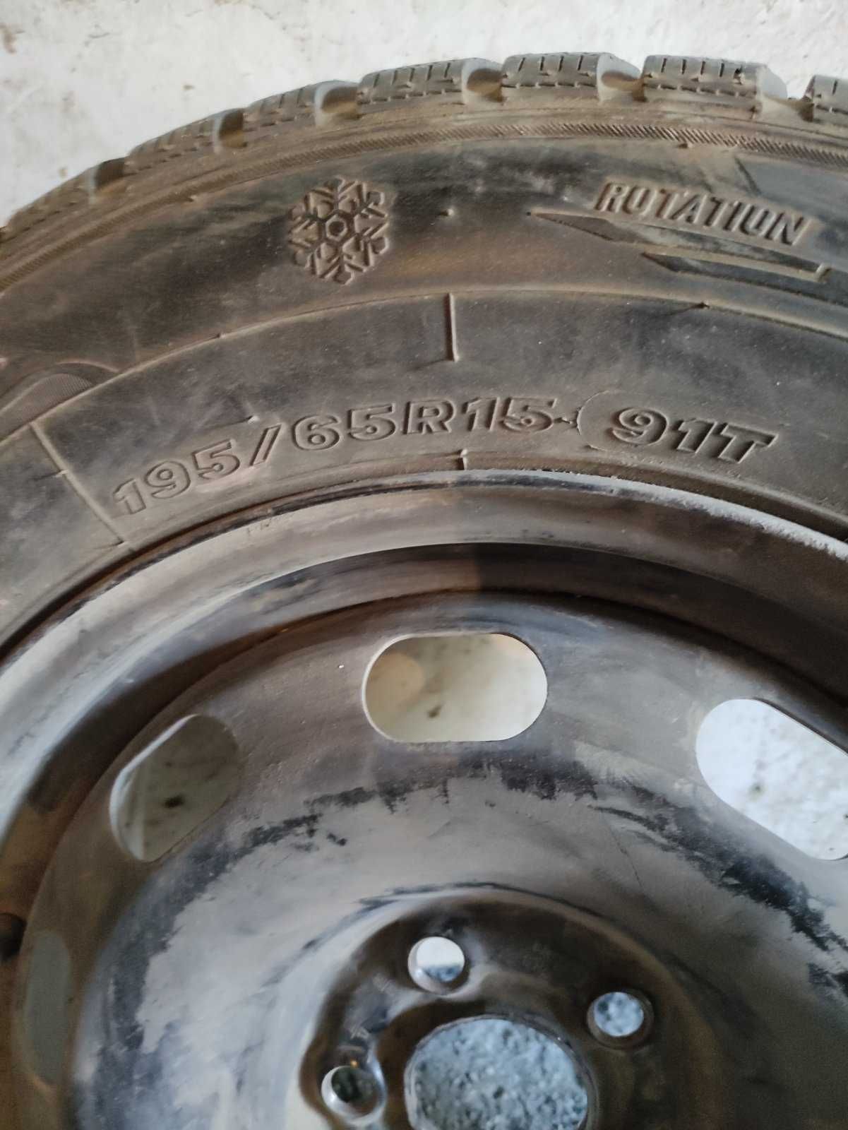195/65/15 Maxxis зимни гуми с джанти
