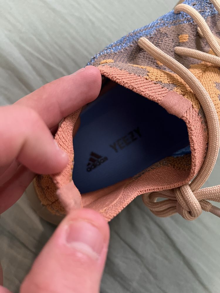 Yeezy 380 marimea 44