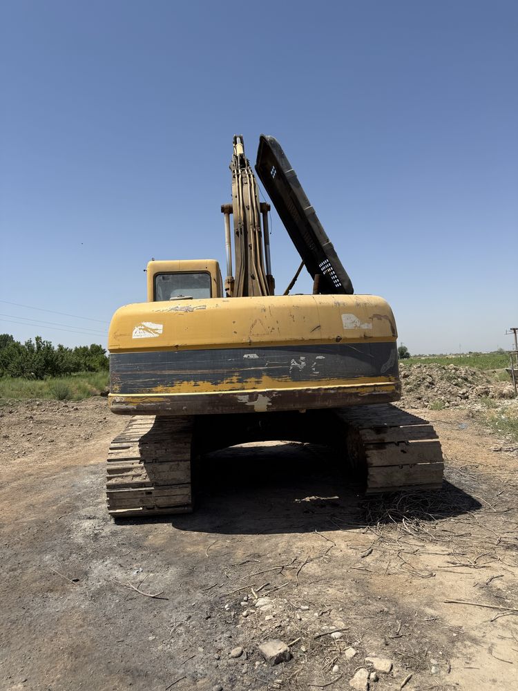 Экскаватор Ligong CLG 925LL сотилади