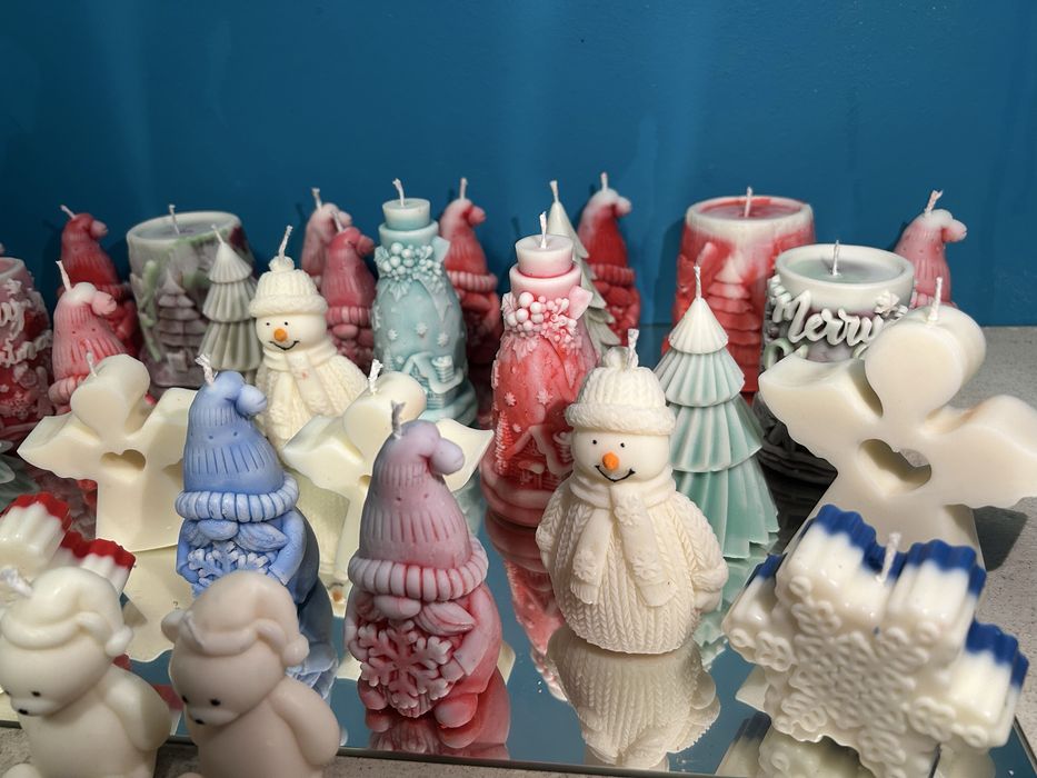 Lumanari parfumate din ceara de soia cu tematica de Craciun