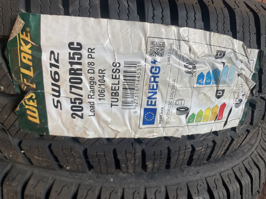 Зимние шины 205/70R15C