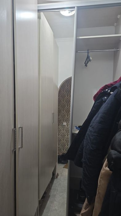 Продам шкаф для прихожей