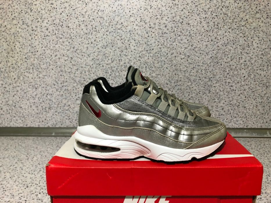 ОРИГИНАЛНИ *** Nike Air Max 95 QS GS 'Metallic Silver Bullet' Red