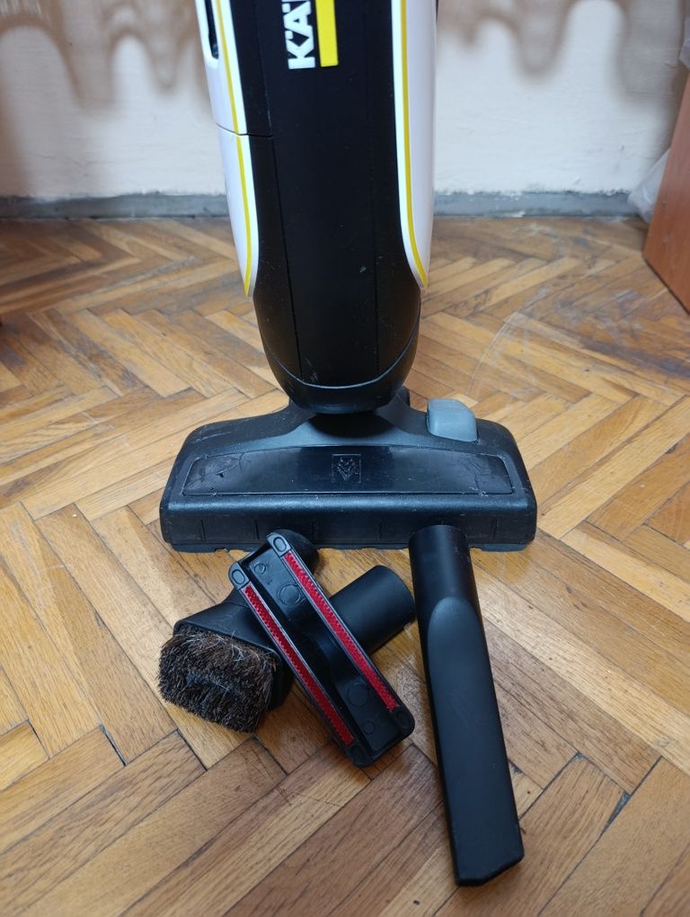 Вертикална прахосмукачка KARCHER VC5