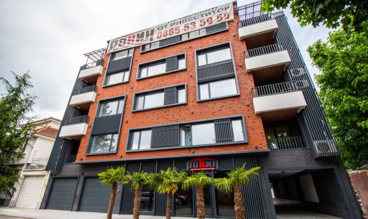 Продава се Двустаен апартамент в Пловдив, Коматевски възел - 81 кв.м за 2088 €/кв.м - Снимка #5