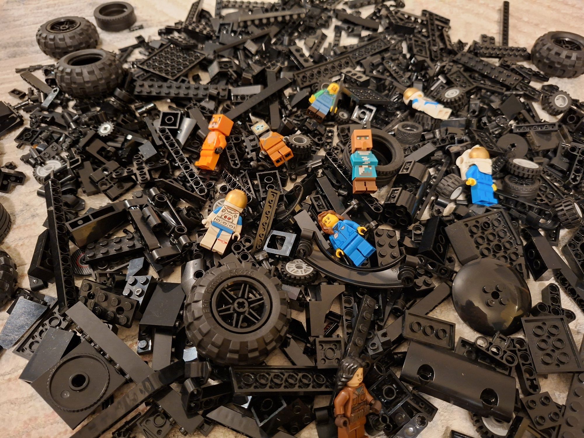 LEGO 4700бр Оригинални Части Черни