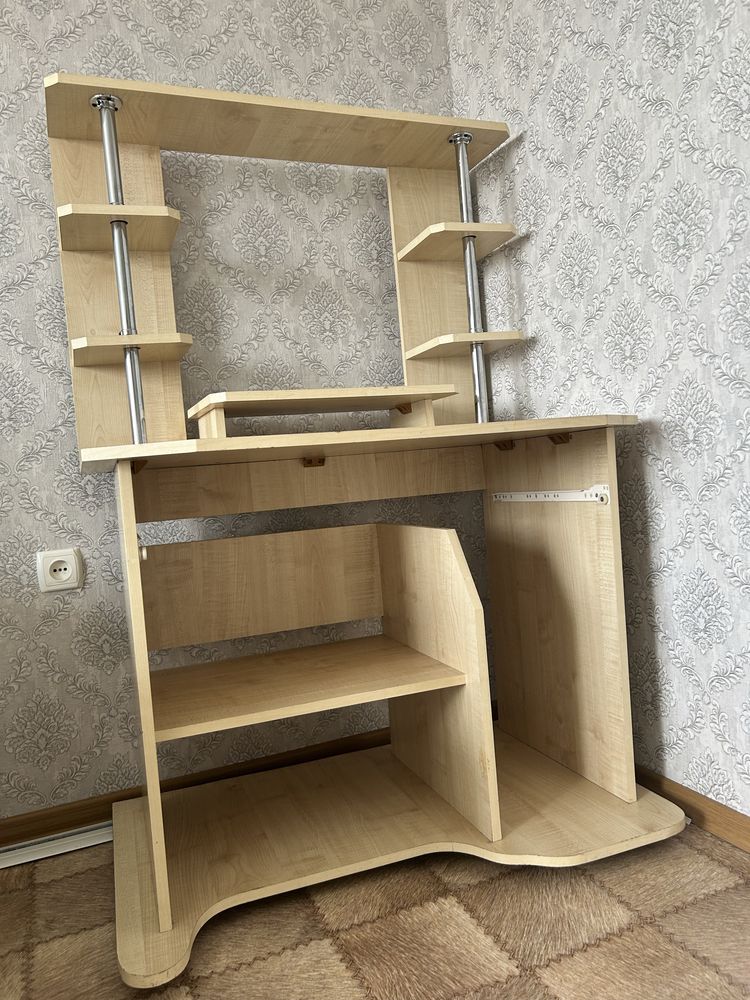 Компютерный стол