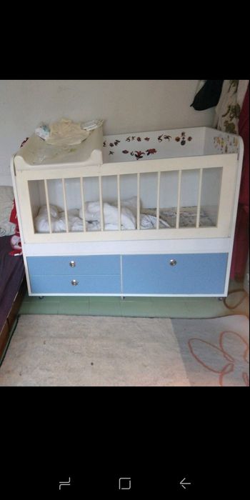 Бебешко легло/ кошара с шкафче и чекмедже