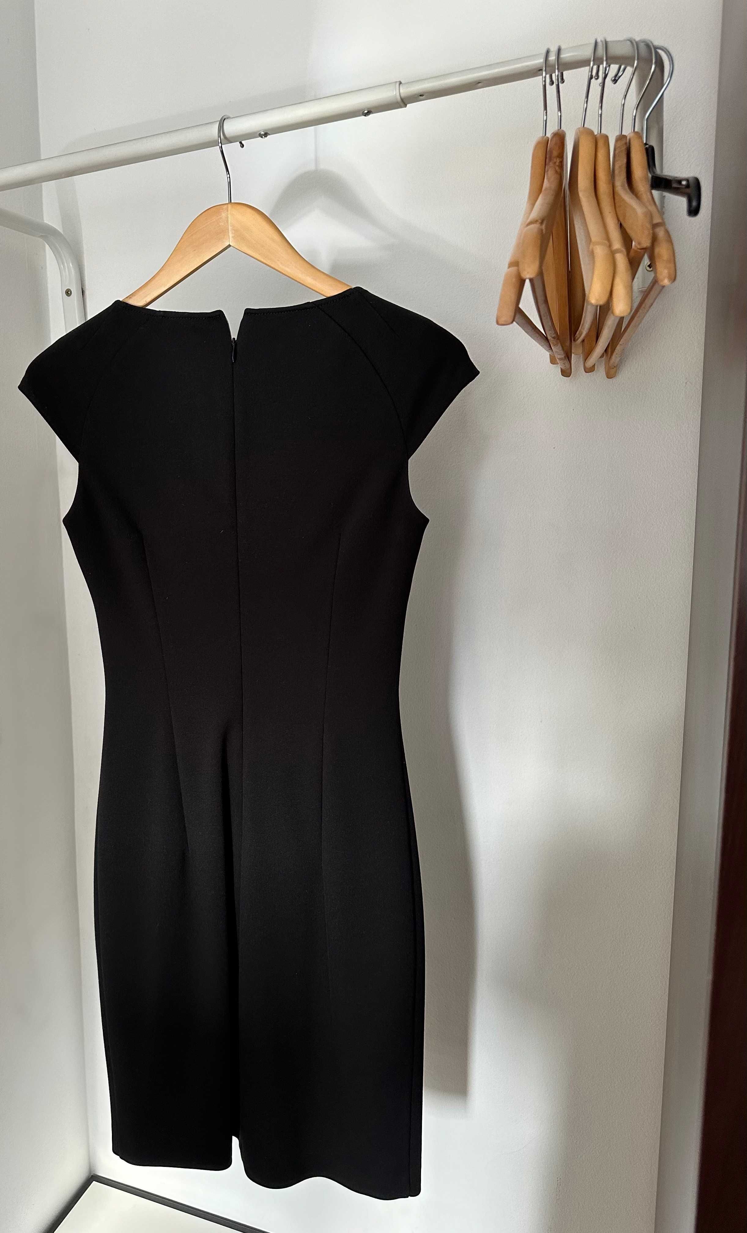 Rochie Pe Corp Neagra