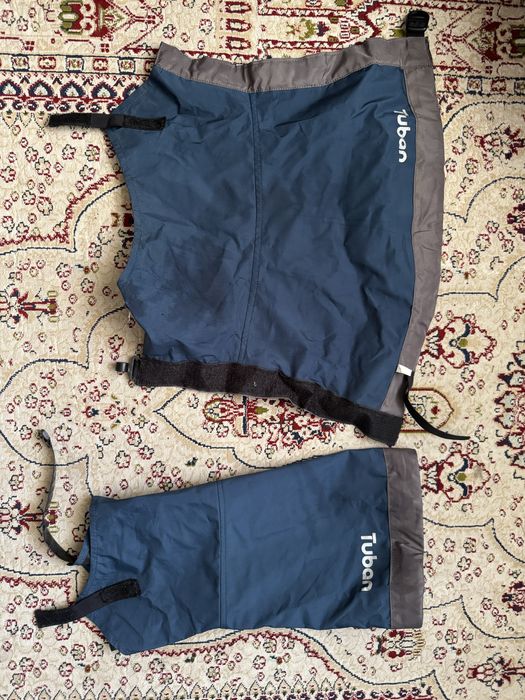 Бахилы, фонарики от снега.