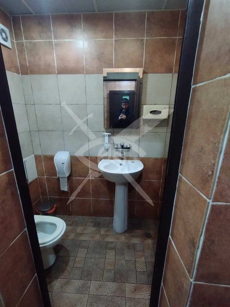 Продава се Заведение в Бургас, Възраждане - 270 кв.м за 1075 €/кв.м - Снимка #5