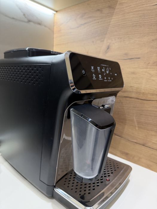 Кафеавтомат Philips LatteGo EP2235