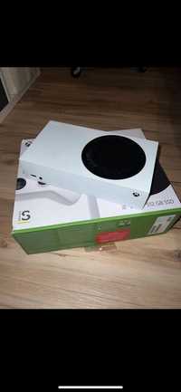 Продам Xbox Series S 512Gb