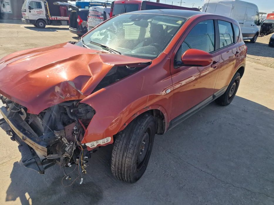 Dezmembram Nissan Qashqai, an 2009, motor 2.0 DCI euro 4, 4x4