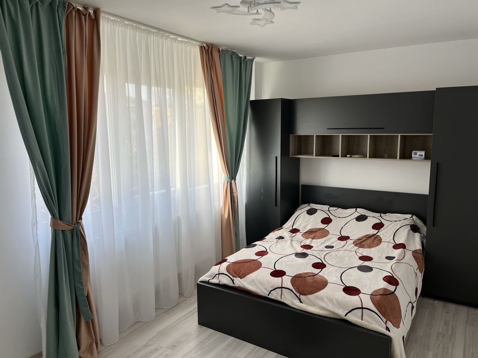 Inchiriez apartament - regim hotelier
