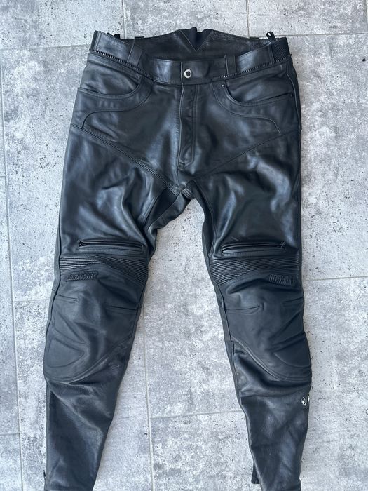 Pantaloni moto de piele