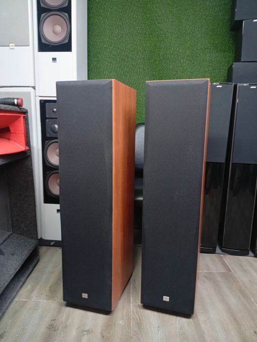 Тонколони JBL Northridge E-90