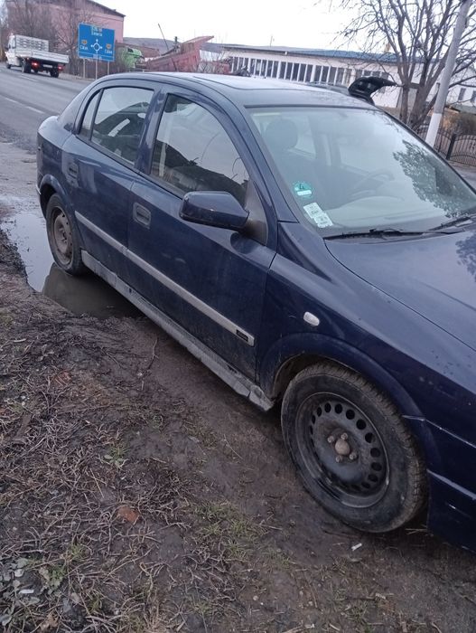 Vând Opel  astra