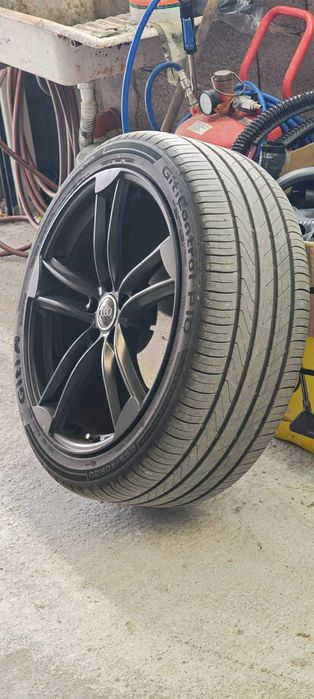 Гуми с джанти - /Audi/66.5,6/Джанти - 9J WH27 20/Гуми - 255-40-20/НОВИ