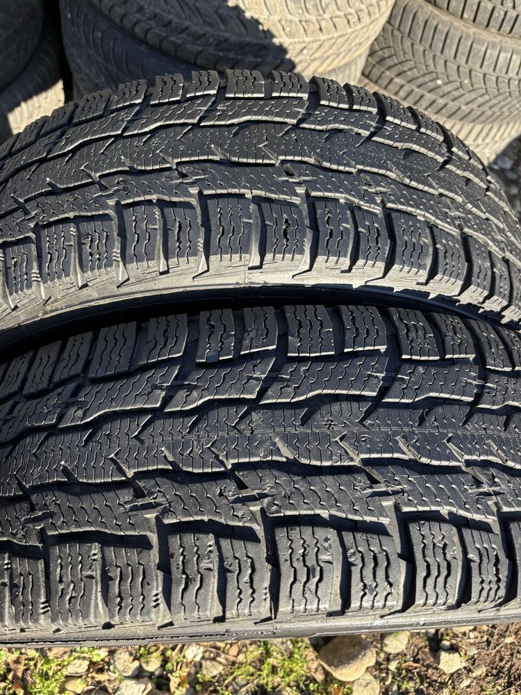 225/75 R16C 2бр зимни гуми