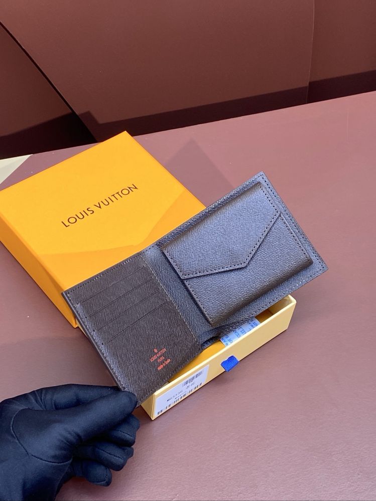 Портфейл Louis Vuitton