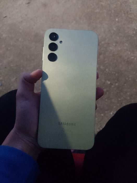 Samsung A14 de vânzare