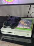 Xbox One S 1TB cu 1 manetă