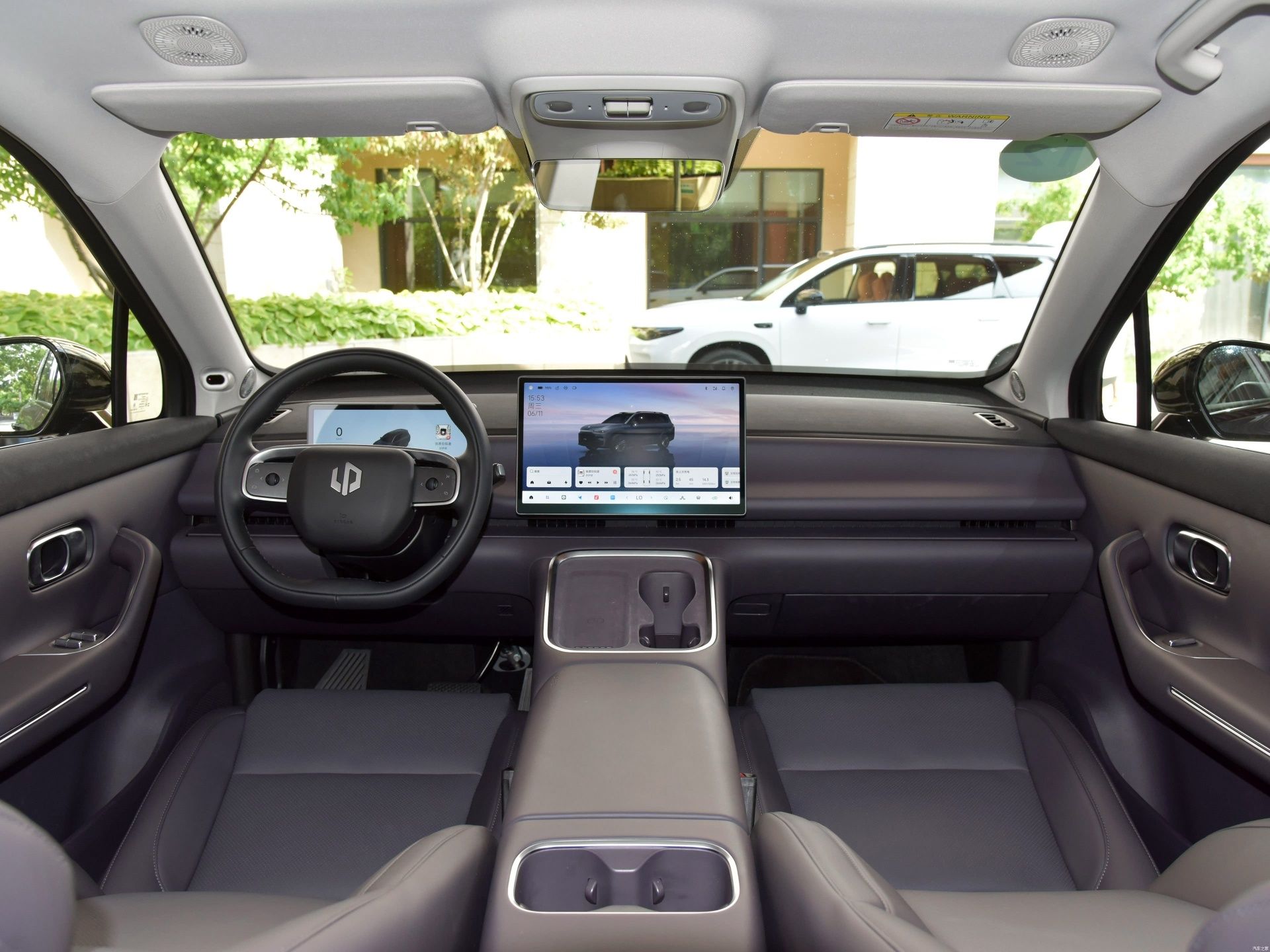 Leapmotor C16 200 Hybrid Premium