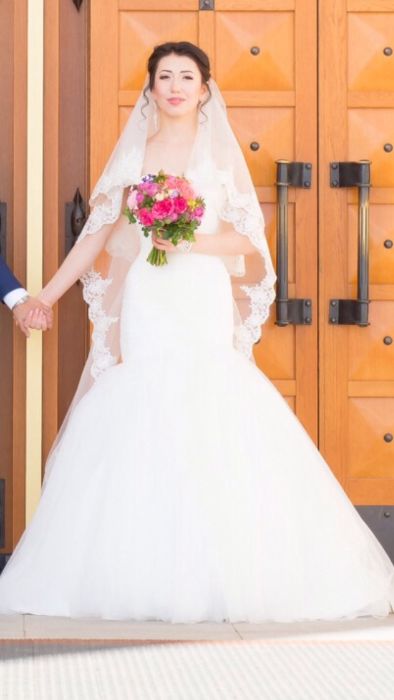 Срочно! Боровое Щучинск свадебное платье русалка 40-42 размер!