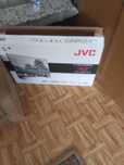 Продавам телевизор JVC 32 инча led