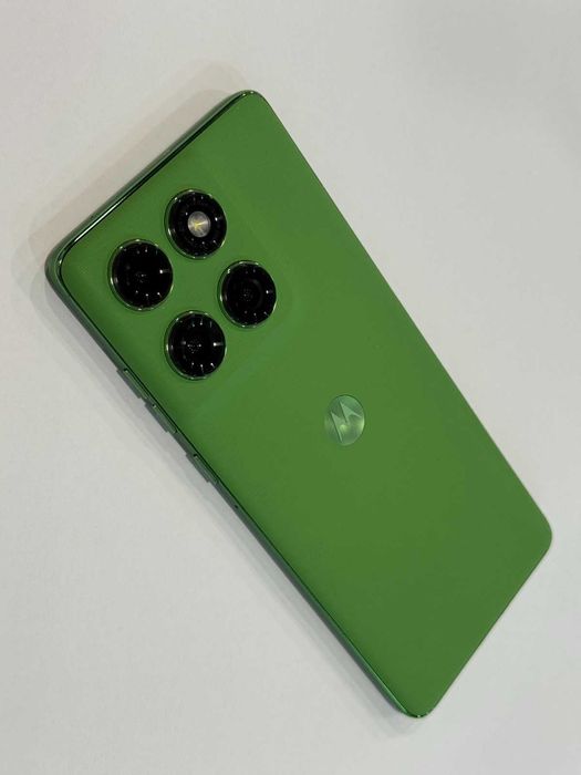Motorola Edge 60 – 12GB RAM / 256GB