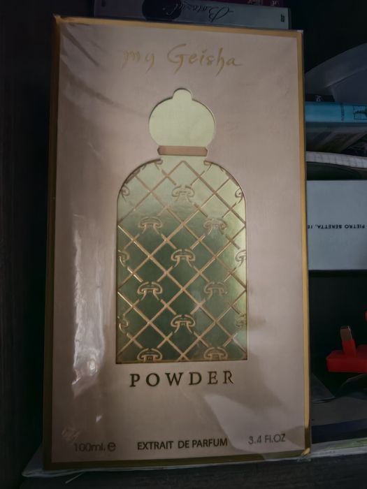 Apa de parfum My Geysha, Powder