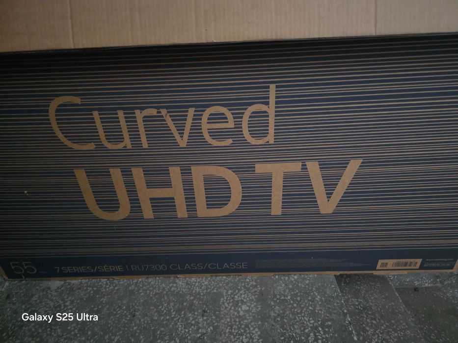 Телевизор Samsung 55" UHD, Извит