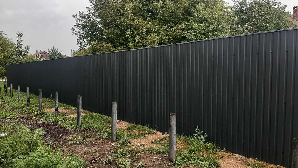 Garduri si porti stil jaluzea, sipca metalica, tabla cutata