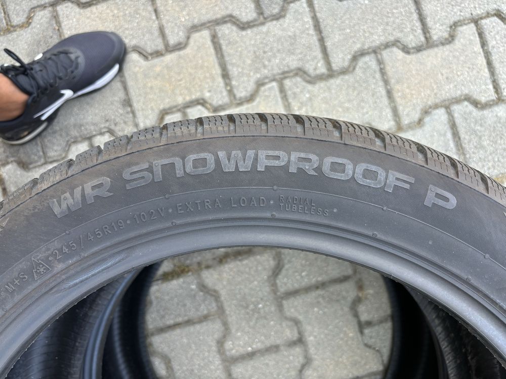 2бр Нови Зимни гуми Nokian 245/45/19 DOT3324