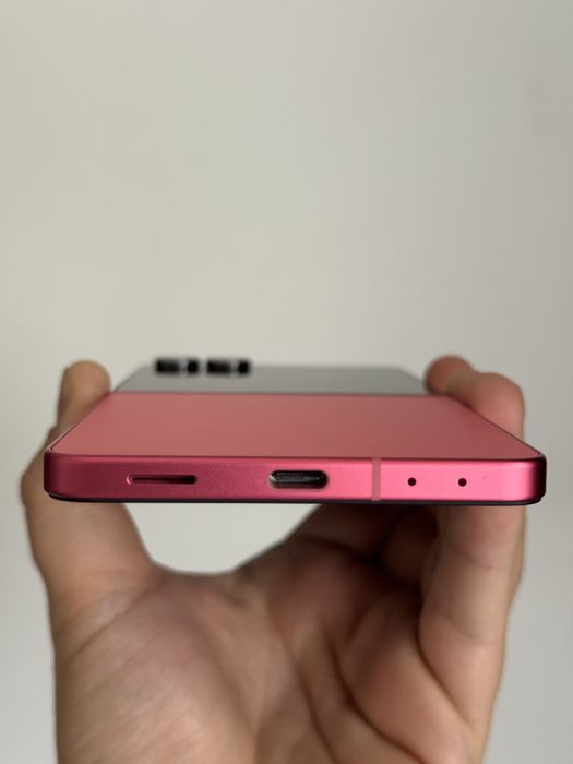 Samsung Galaxy Z Flip7, 12GB RAM, 256GB, 5G, Coralred Fullbox NOU