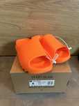 Yeezy Slide Orange Enflame Poze Reale