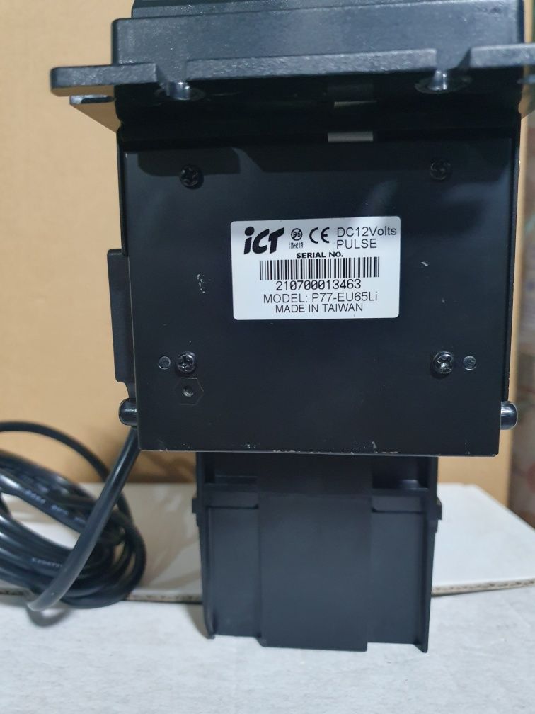 Cititor acceptor bancnote ict p77 și bv 100
