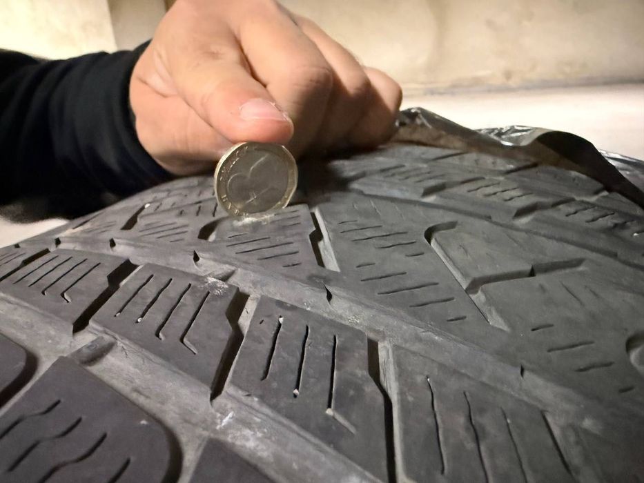 PIRELLI Зимни гуми 275/35/20