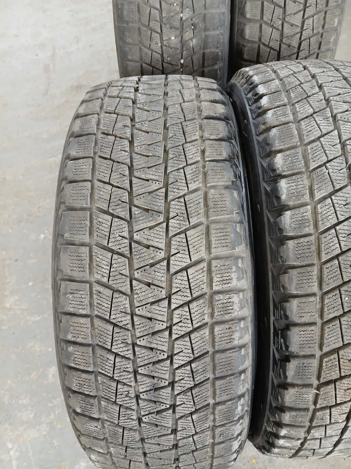 Bridgestone 235/55 /18