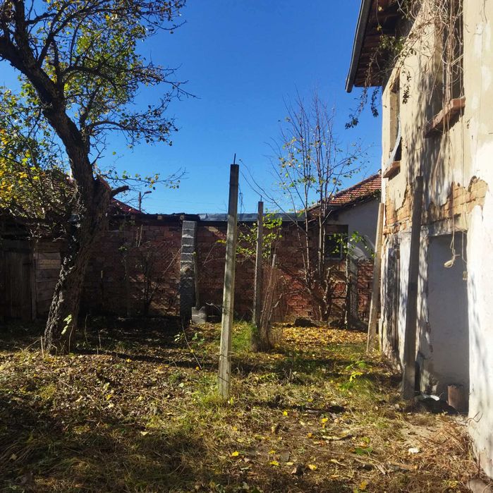 Продавам къща в село Микре