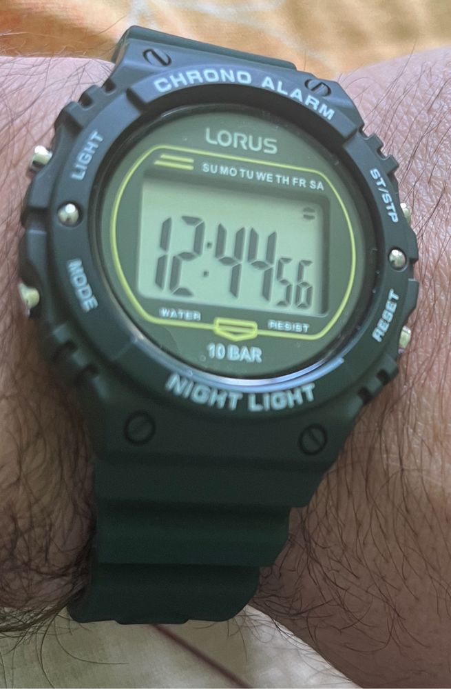 Часовник Lorus НОВ