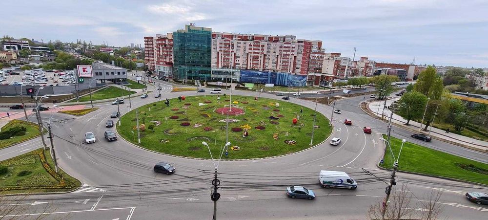 Inchiriez apart. 3 cam decom, mobilat si utilat, etaj 5/7 Tiglina 1