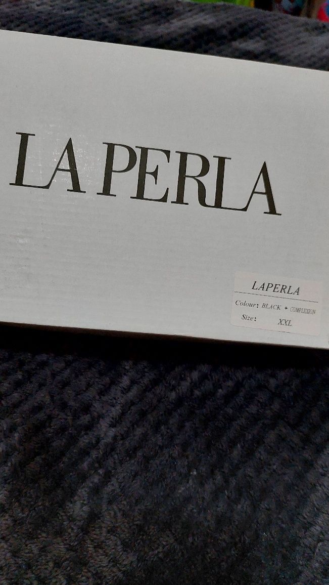 Коректирущее бельё LAPERLA