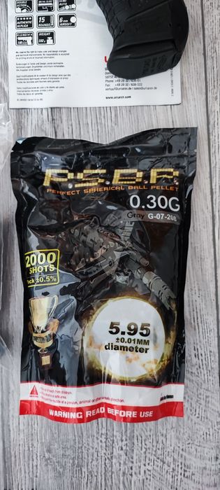 Pistol airsoft Walther P99 + capsule co2 + bile